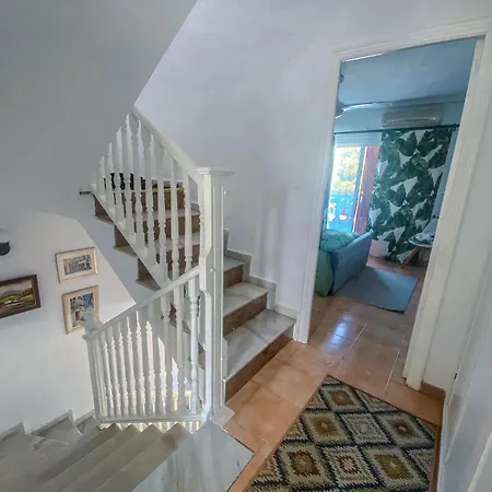 Hébergement de vacances House For Up To 6 Guests With Pool Punta Prima *
